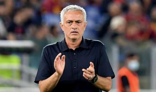 赏金女王模拟器官网-穆里尼奥:每天去教堂祈祷别有受伤 胜利才能开心