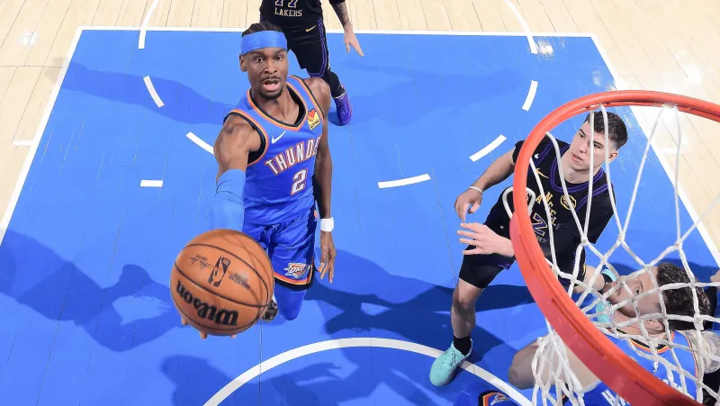 pg麻将胡了官网-压制!湖人6天内主客场均惨败给雷霆,两场合计输了79分